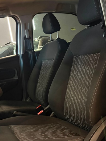 FORD KA 1.0 SE PLUS 2018/2019 JM AUTOMÓVEIS VENÂNCIO AIRES / Carros no Vale