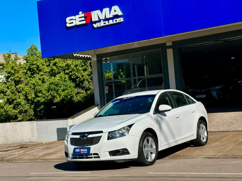 CHEVROLET CRUZE SEDAN LT 1.8 MEC 2014/2014 SÉTIMA VEÍCULOS GUAPORÉ / Carros no Vale