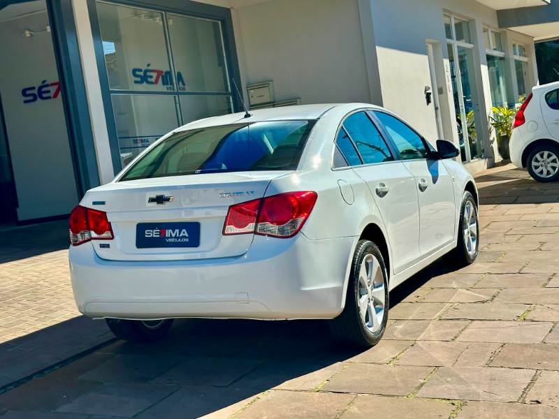 CHEVROLET CRUZE SEDAN LT 1.8 MEC 2014/2014 SÉTIMA VEÍCULOS GUAPORÉ / Carros no Vale