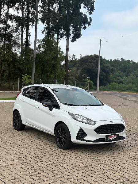 FORD FIESTA 1.0 ECOBOOST TITANIUM PLUS HATCH 12V GASOLINA 4P POWERSHIFT /2018 NEURI VEÍCULOS LAJEADO / Carros no Vale FORD FIESTA 1.0 ECOBOOST TITANIUM PLUS HATCH 12V GASOLINA 4P POWERSHIFT /2018 NEURI VEÍCULOS LAJEADO / Carros no Vale