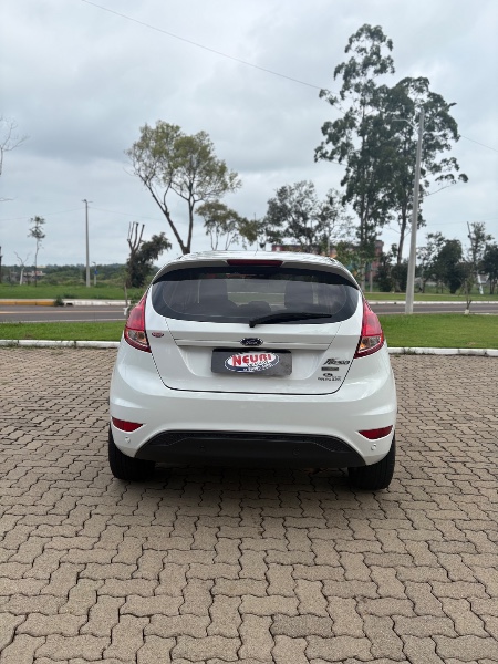 FORD FIESTA 1.0 ECOBOOST TITANIUM PLUS HATCH 12V GASOLINA 4P POWERSHIFT /2018 NEURI VEÍCULOS LAJEADO / Carros no Vale FORD FIESTA 1.0 ECOBOOST TITANIUM PLUS HATCH 12V GASOLINA 4P POWERSHIFT /2018 NEURI VEÍCULOS LAJEADO / Carros no Vale