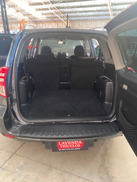 TOYOTA RAV-4 2.4 2011/2012 LAVENDA VEÍCULOS ARROIO DO MEIO / Carros no Vale