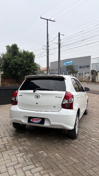 TOYOTA ETIOS 1.5 X PLUS 16V 2020 2020/2020 NEURI VEÍCULOS LAJEADO / Carros no Vale