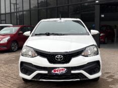 TOYOTA ETIOS 1.5 X PLUS 16V 2020 2020/2020 NEURI VEÍCULOS LAJEADO / Carros no Vale
