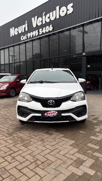 TOYOTA ETIOS 1.5 X PLUS 16V 2020 2020/2020 NEURI VEÍCULOS LAJEADO / Carros no Vale