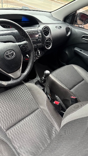TOYOTA ETIOS 1.5 X PLUS 16V 2020 2020/2020 NEURI VEÍCULOS LAJEADO / Carros no Vale