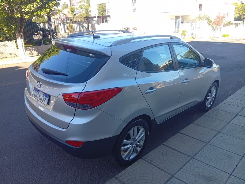 HYUNDAI IX 35 2.0 2013/2014 ALTERNATIVA VEÍCULOS LAJEADO / Carros no Vale HYUNDAI IX 35 2.0 2013/2014 ALTERNATIVA VEÍCULOS LAJEADO / Carros no Vale