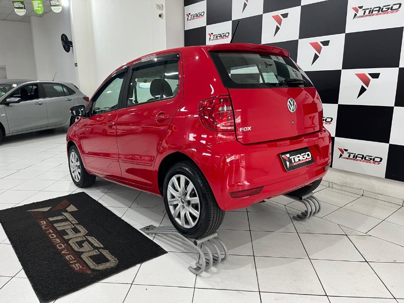 VOLKSWAGEN FOX1.0 GII 2014/2014 TIAGO AUTOMÓVEIS VENÂNCIO AIRES / Carros no Vale