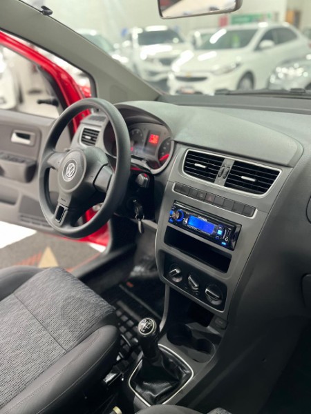 VOLKSWAGEN FOX1.0 GII 2014/2014 TIAGO AUTOMÓVEIS VENÂNCIO AIRES / Carros no Vale