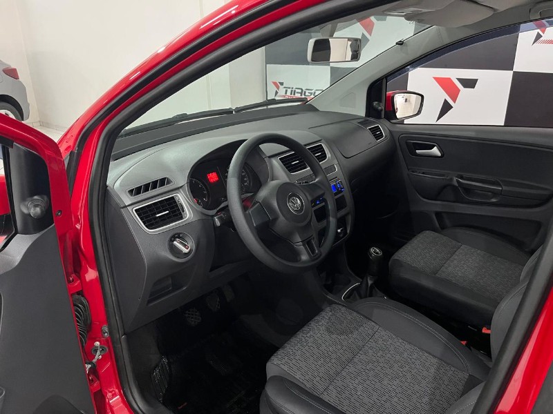 VOLKSWAGEN FOX1.0 GII 2014/2014 TIAGO AUTOMÓVEIS VENÂNCIO AIRES / Carros no Vale
