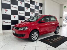 VOLKSWAGEN FOX1.0 GII 2014/2014 TIAGO AUTOMÓVEIS VENÂNCIO AIRES / Carros no Vale
