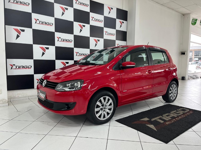 VOLKSWAGEN FOX1.0 GII 2014/2014 TIAGO AUTOMÓVEIS VENÂNCIO AIRES / Carros no Vale