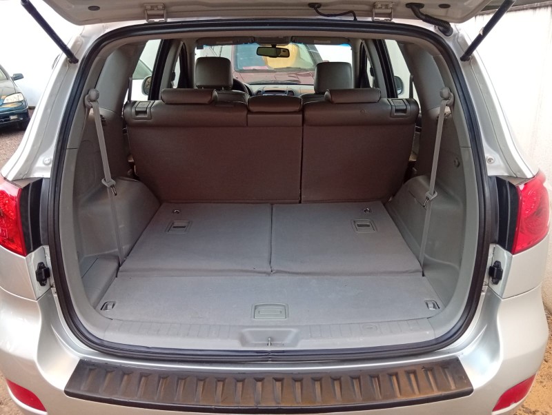 HYUNDAI SANTA FÉ GLS 4WD AT 2.7 V6 2010 2009/2010 ALTERNATIVA VEÍCULOS LAJEADO / Carros no Vale HYUNDAI SANTA FÉ GLS 4WD AT 2.7 V6 2010 2009/2010 ALTERNATIVA VEÍCULOS LAJEADO / Carros no Vale