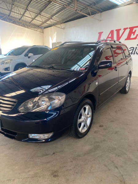 TOYOTA FIELDER 1.8 16V GASOLINA 4P AUTOMÁTICO 2005/2006 LAVENDA VEÍCULOS ARROIO DO MEIO / Carros no Vale