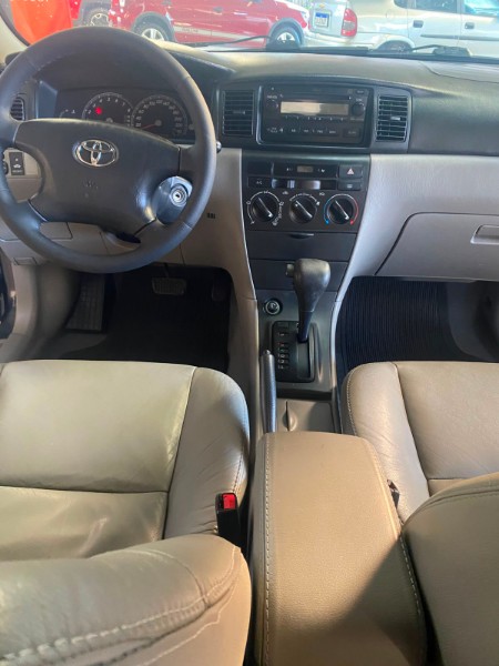 TOYOTA FIELDER 1.8 16V GASOLINA 4P AUTOMÁTICO 2005/2006 LAVENDA VEÍCULOS ARROIO DO MEIO / Carros no Vale