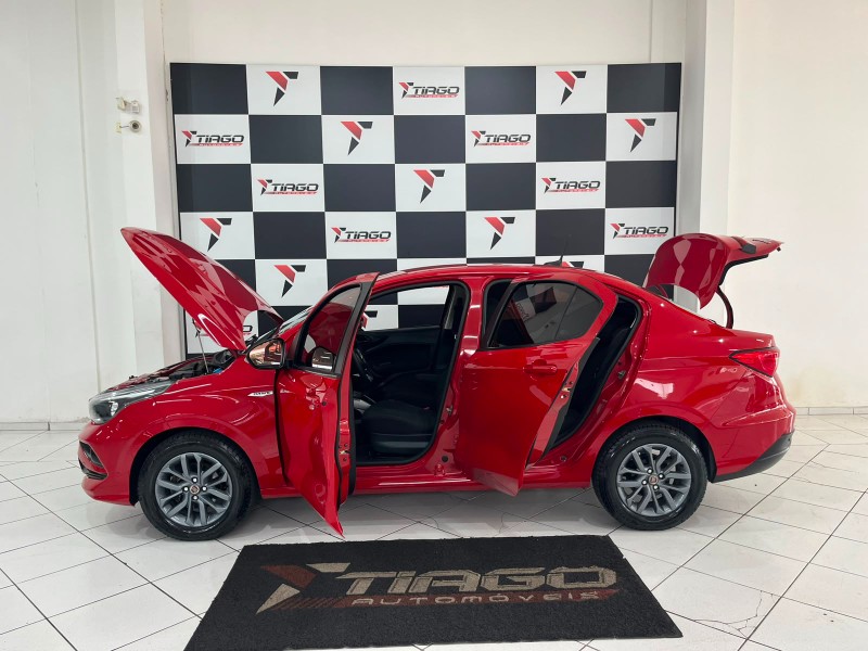FIAT CRONOS 1.3 8V 2019 2019/2019 TIAGO AUTOMÓVEIS VENÂNCIO AIRES / Carros no Vale