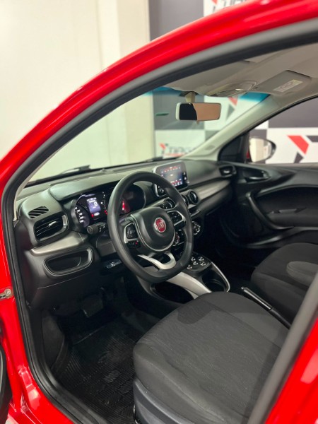 FIAT CRONOS 1.3 8V 2019 2019/2019 TIAGO AUTOMÓVEIS VENÂNCIO AIRES / Carros no Vale