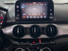 FIAT CRONOS 1.3 8V 2019 2019/2019 TIAGO AUTOMÓVEIS VENÂNCIO AIRES / Carros no Vale
