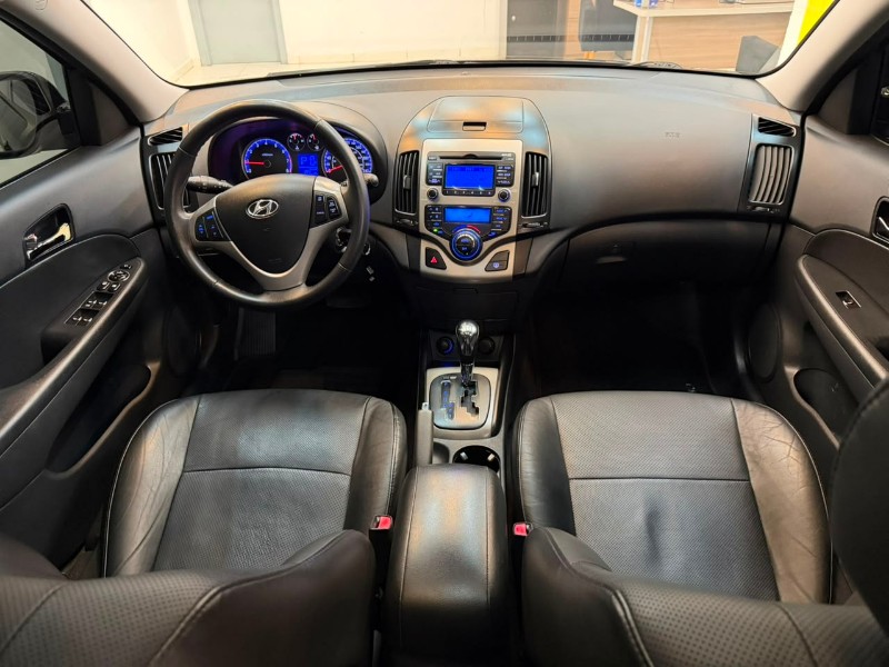 HYUNDAI I30 GLS 2.0 2011/2011 LUCAS AUTOMÓVEIS BOM RETIRO DO SUL / Carros no Vale