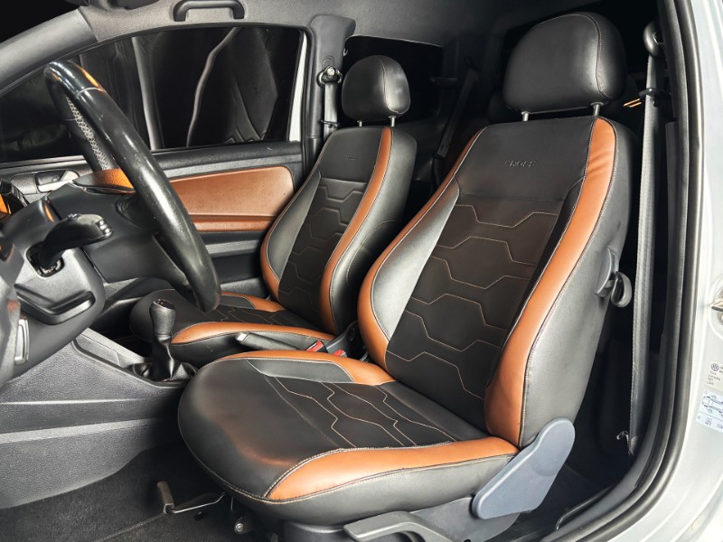 VOLKSWAGEN SAVEIRO 1.6 MSI CROSS CD 16V 2019/2020 DUARTE VEÍCULOS PORTO ALEGRE / Carros no Vale VOLKSWAGEN SAVEIRO 1.6 MSI CROSS CD 16V 2019/2020 DUARTE VEÍCULOS PORTO ALEGRE / Carros no Vale