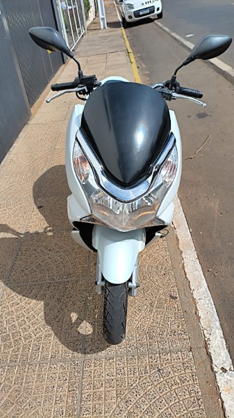 HONDA MOTOS PCX 150 2014/2014 ADRIANO VEÍCULOS CRUZEIRO DO SUL / Carros no Vale HONDA MOTOS PCX 150 2014/2014 ADRIANO VEÍCULOS CRUZEIRO DO SUL / Carros no Vale
