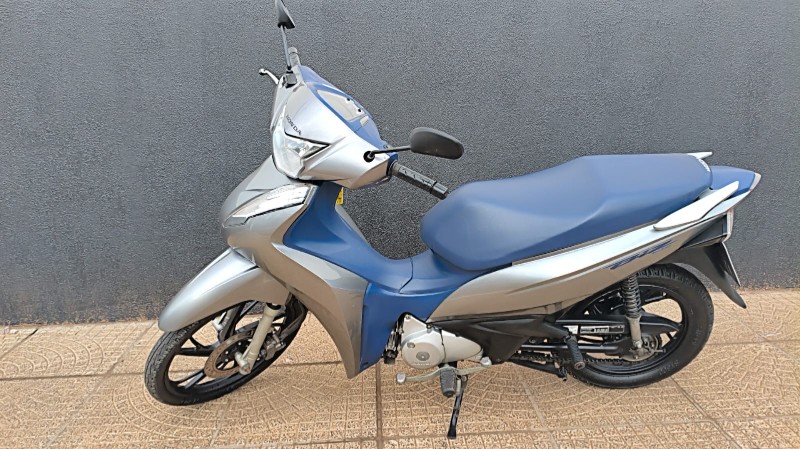 HONDA MOTOS BIZ 125 FLEX 2020/2020 ADRIANO VEÍCULOS CRUZEIRO DO SUL / Carros no Vale HONDA MOTOS BIZ 125 FLEX 2020/2020 ADRIANO VEÍCULOS CRUZEIRO DO SUL / Carros no Vale