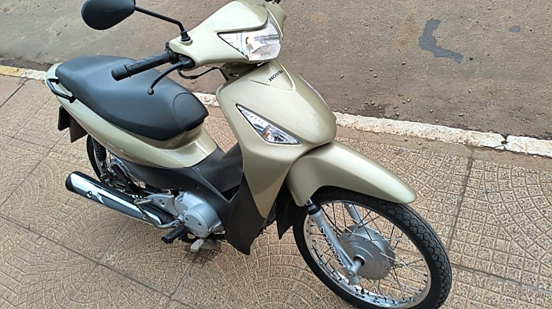 HONDA MOTOS BIZ 125 ES 2010/2010 ADRIANO VEÍCULOS CRUZEIRO DO SUL / Carros no Vale HONDA MOTOS BIZ 125 ES 2010/2010 ADRIANO VEÍCULOS CRUZEIRO DO SUL / Carros no Vale