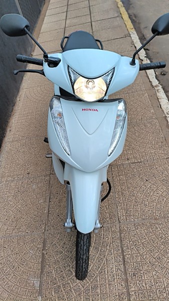 HONDA MOTOS BIZ 125 EX 2015/2015 ADRIANO VEÍCULOS CRUZEIRO DO SUL / Carros no Vale HONDA MOTOS BIZ 125 EX 2015/2015 ADRIANO VEÍCULOS CRUZEIRO DO SUL / Carros no Vale