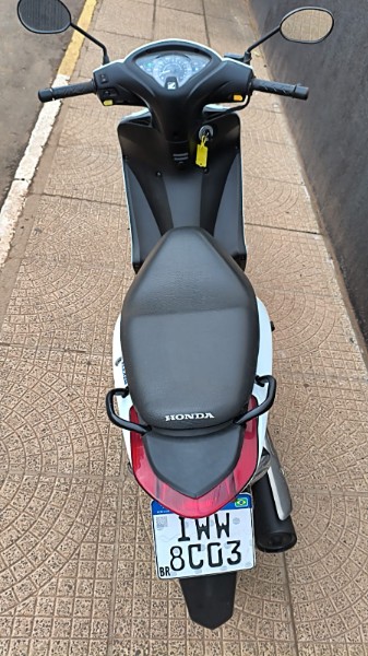HONDA MOTOS BIZ 125 EX 2015/2015 ADRIANO VEÍCULOS CRUZEIRO DO SUL / Carros no Vale HONDA MOTOS BIZ 125 EX 2015/2015 ADRIANO VEÍCULOS CRUZEIRO DO SUL / Carros no Vale