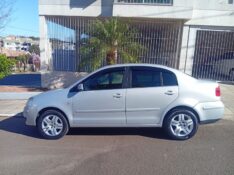VOLKSWAGEN POLO 1.6 SEDAN 2008/2008 ALTERNATIVA VEÍCULOS LAJEADO / Carros no Vale
