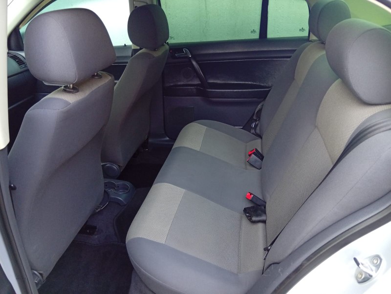 VOLKSWAGEN POLO 1.6 SEDAN 2008/2008 ALTERNATIVA VEÍCULOS LAJEADO / Carros no Vale
