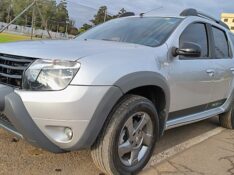 RENAULT DUSTER DYNAMIQUE 2.0 FLEX 16V AUT. 2013/2014 ADRIANO VEÍCULOS CRUZEIRO DO SUL / Carros no Vale