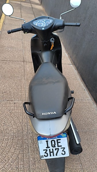 HONDA MOTOS BIZ 125 KS 2008/2009 ADRIANO VEÍCULOS CRUZEIRO DO SUL / Carros no Vale HONDA MOTOS BIZ 125 KS 2008/2009 ADRIANO VEÍCULOS CRUZEIRO DO SUL / Carros no Vale