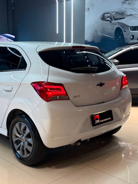 CHEVROLET ONIX 1.0 JOY BLACK EDITION 2020/2021 JM AUTOMÓVEIS VENÂNCIO AIRES / Carros no Vale