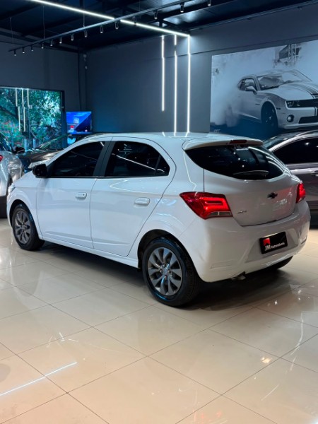 CHEVROLET ONIX 1.0 JOY BLACK EDITION 2020/2021 JM AUTOMÓVEIS VENÂNCIO AIRES / Carros no Vale