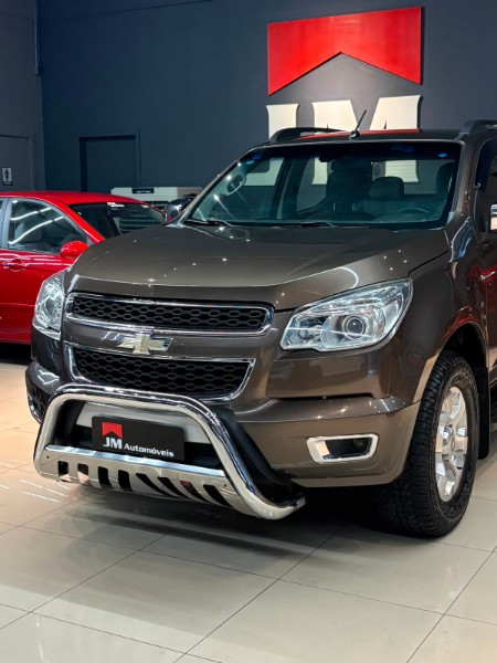 CHEVROLET S10 2.4 LTZ 4X2 CD 2012/2013 JM AUTOMÓVEIS VENÂNCIO AIRES / Carros no Vale
