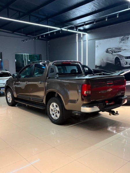 CHEVROLET S10 2.4 LTZ 4X2 CD 2012/2013 JM AUTOMÓVEIS VENÂNCIO AIRES / Carros no Vale