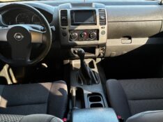 NISSAN FRONTIER 2.5 S 4X4 CD TURBO ELETRONIC DIESEL 4P MANUAL 2013/2014 COMPLETO VEÍCULOS GUAPORÉ / Carros no Vale
