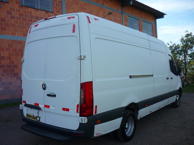 MERCEDES-BENZ SPRINTER 516 CDI 2019/2020 PREMIUM AUTOMÓVEIS ARROIO DO MEIO / Carros no Vale
