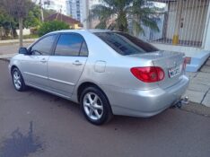 TOYOTA COROLLA SEG 1.8 2004/2004 ALTERNATIVA VEÍCULOS LAJEADO / Carros no Vale