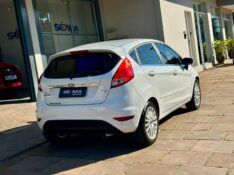 FORD FIESTA TITANIUM 1.6 2014/2014 SÉTIMA VEÍCULOS GUAPORÉ / Carros no Vale