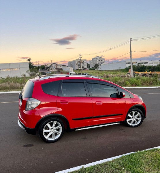 HONDA FIT TWIST 1.5 2012/2013 PREMIUM AUTOMÓVEIS ARROIO DO MEIO / Carros no Vale