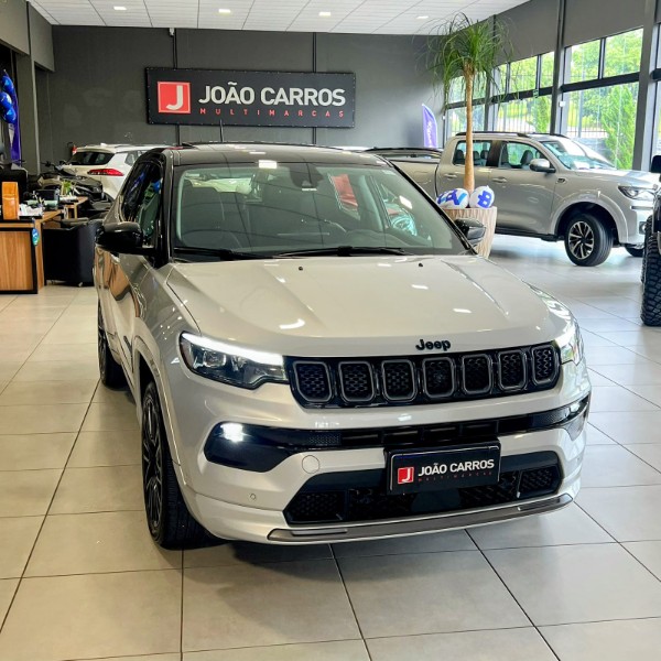 JEEP COMPASS 1.3 T270 TURBO HÍBRIDO S 4XE AT6 2022/2022 JOÃO CARROS MULTIMARCAS GUAPORÉ / Carros no Vale JEEP COMPASS 1.3 T270 TURBO HÍBRIDO S 4XE AT6 2022/2022 JOÃO CARROS MULTIMARCAS GUAPORÉ / Carros no Vale