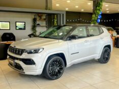 JEEP COMPASS 1.3 T270 TURBO HÍBRIDO S 4XE AT6 2022/2022 JOÃO CARROS MULTIMARCAS GUAPORÉ / Carros no Vale
