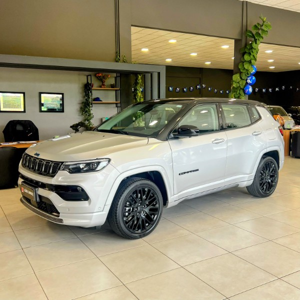JEEP COMPASS 1.3 T270 TURBO HÍBRIDO S 4XE AT6 2022/2022 JOÃO CARROS MULTIMARCAS GUAPORÉ / Carros no Vale JEEP COMPASS 1.3 T270 TURBO HÍBRIDO S 4XE AT6 2022/2022 JOÃO CARROS MULTIMARCAS GUAPORÉ / Carros no Vale