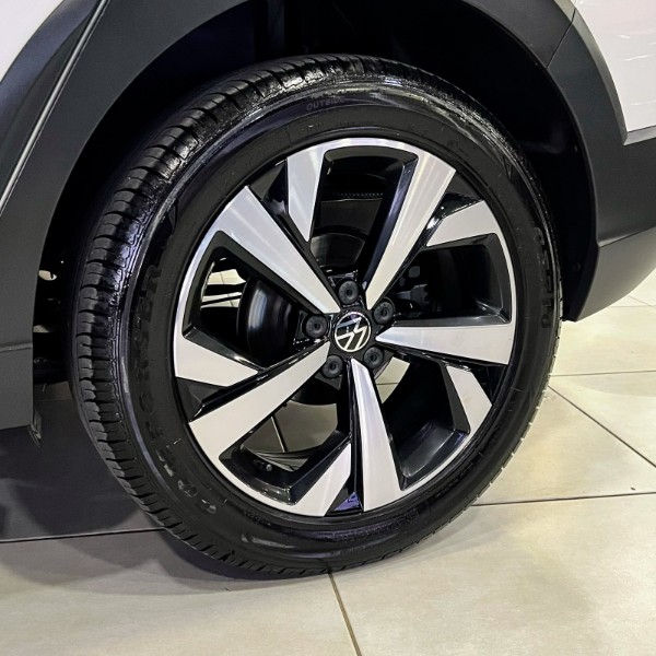 VOLKSWAGEN NIVUS 1.0 TSI HIGHLINE FLEX 4P AUTOMÁTICO 2022/2022 JOÃO CARROS MULTIMARCAS GUAPORÉ / Carros no Vale VOLKSWAGEN NIVUS 1.0 TSI HIGHLINE FLEX 4P AUTOMÁTICO 2022/2022 JOÃO CARROS MULTIMARCAS GUAPORÉ / Carros no Vale