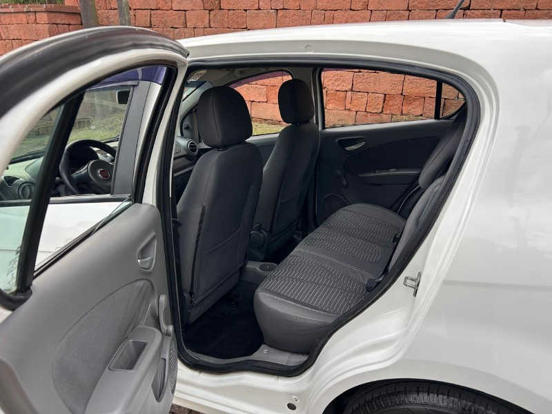 FIAT PALIO ATTRA./ITÃLIA 1.4 EVO F.FLEX 8V 5P 2016/2016 LS MULTIMARCAS VENÂNCIO AIRES / Carros no Vale