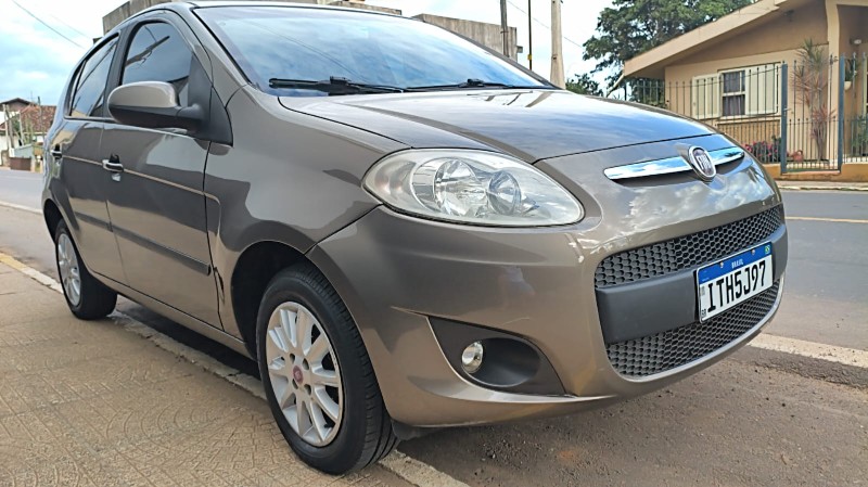 FIAT PALIO 1.0 ATTRACTIVE 8V 2012/2013 ADRIANO VEÍCULOS CRUZEIRO DO SUL / Carros no Vale