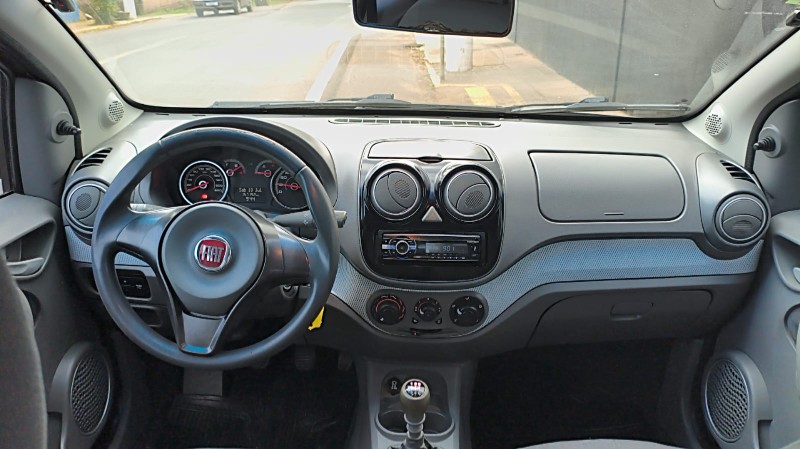 FIAT PALIO 1.0 ATTRACTIVE 8V 2012/2013 ADRIANO VEÍCULOS CRUZEIRO DO SUL / Carros no Vale