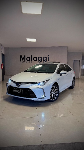 TOYOTA COROLLA 1.8 ALTIS PREMIUM 16V HÍBRIDO 2022/2023 MALAGGI VEÍCULOS ENCANTADO / Carros no Vale TOYOTA COROLLA 1.8 ALTIS PREMIUM 16V HÍBRIDO 2022/2023 MALAGGI VEÍCULOS ENCANTADO / Carros no Vale